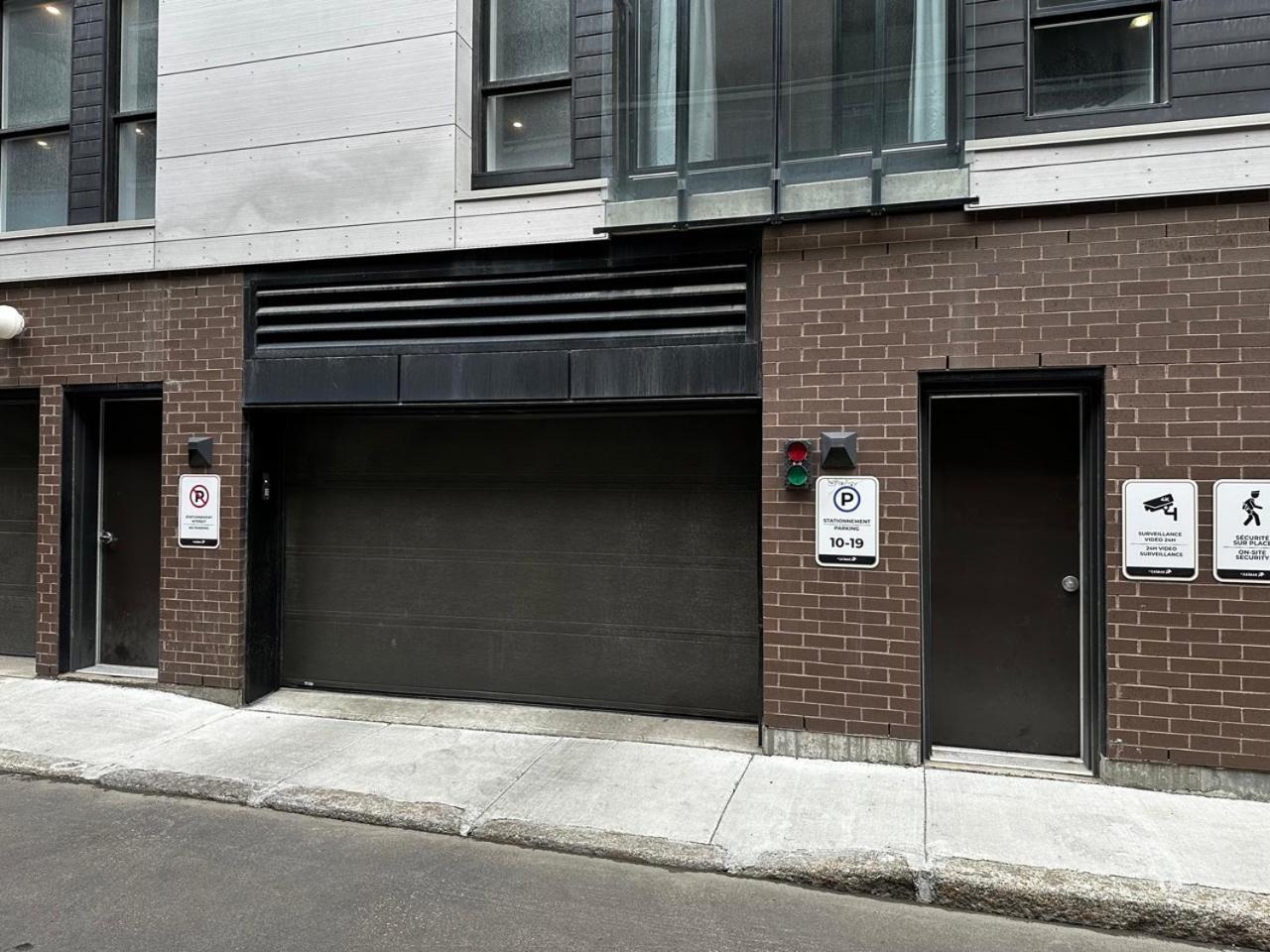 Initial / Cinema +Parking / Centre-Ville De Quebec Dış mekan fotoğraf